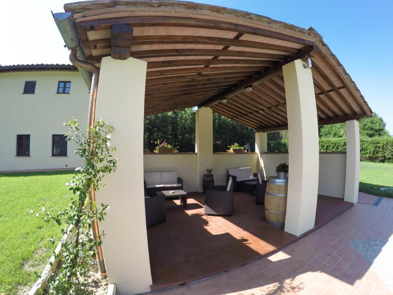 Casale La Fata -Tipico Toscano Immerso Nelle Colline Tra Lucca E Versilia, 6 Appartamenti Indipendenti Camaiore Kültér fotó