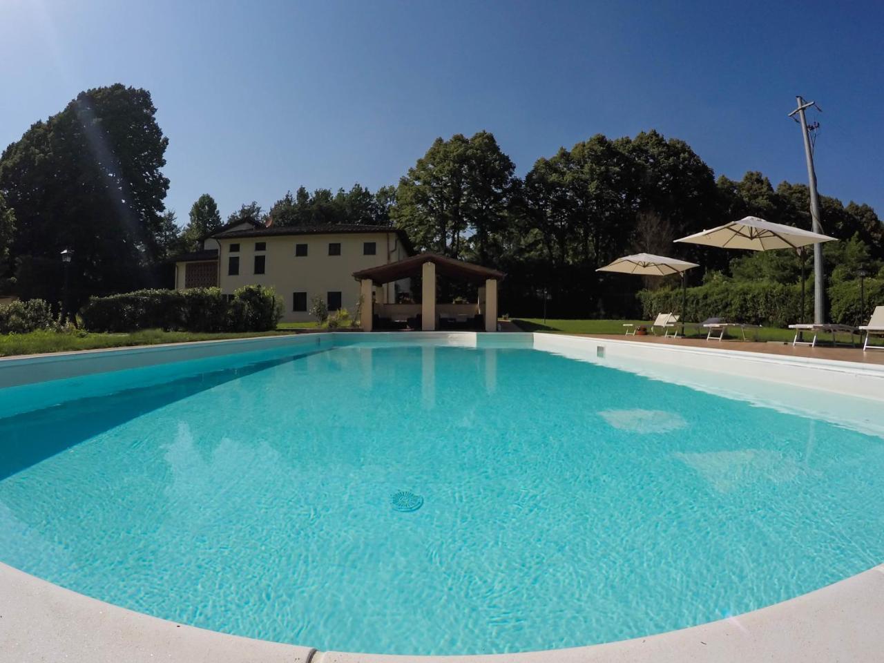 Casale La Fata -Tipico Toscano Immerso Nelle Colline Tra Lucca E Versilia, 6 Appartamenti Indipendenti Camaiore Kültér fotó