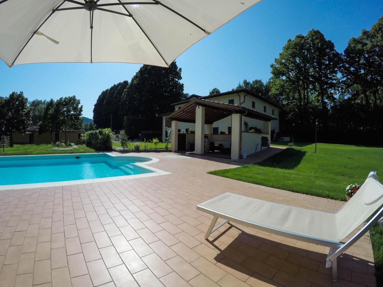 Casale La Fata -Tipico Toscano Immerso Nelle Colline Tra Lucca E Versilia, 6 Appartamenti Indipendenti Camaiore Kültér fotó